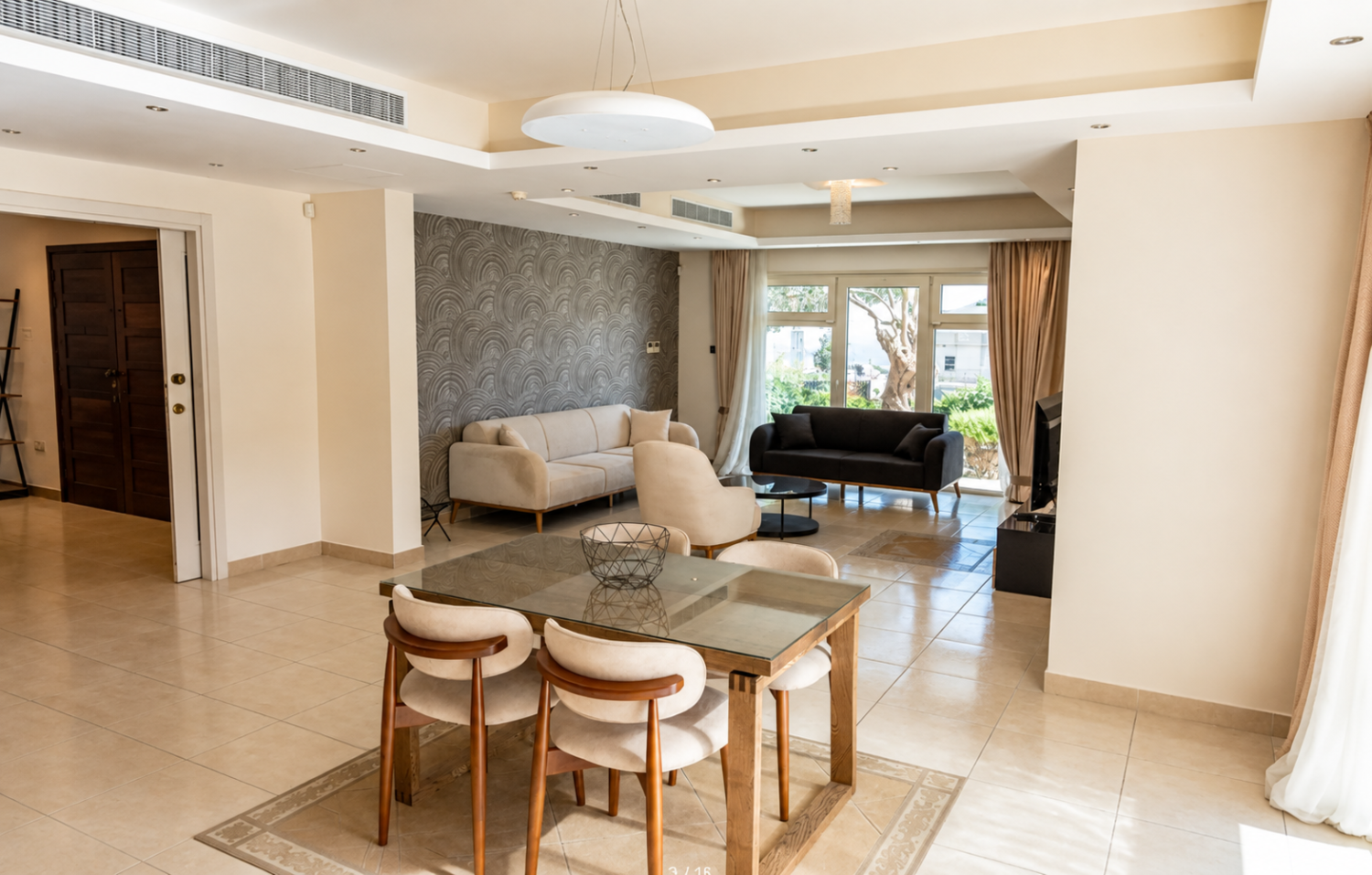 6 bedrooms Villa in Germasogeia, Limassol, Cyprus No. 61588