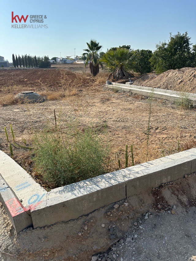 658m2 Land in Lakatamia, Nicosia, Cyprus No. 40075