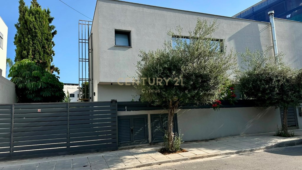3 bedrooms Villa in Limassol, Cyprus No. 58989