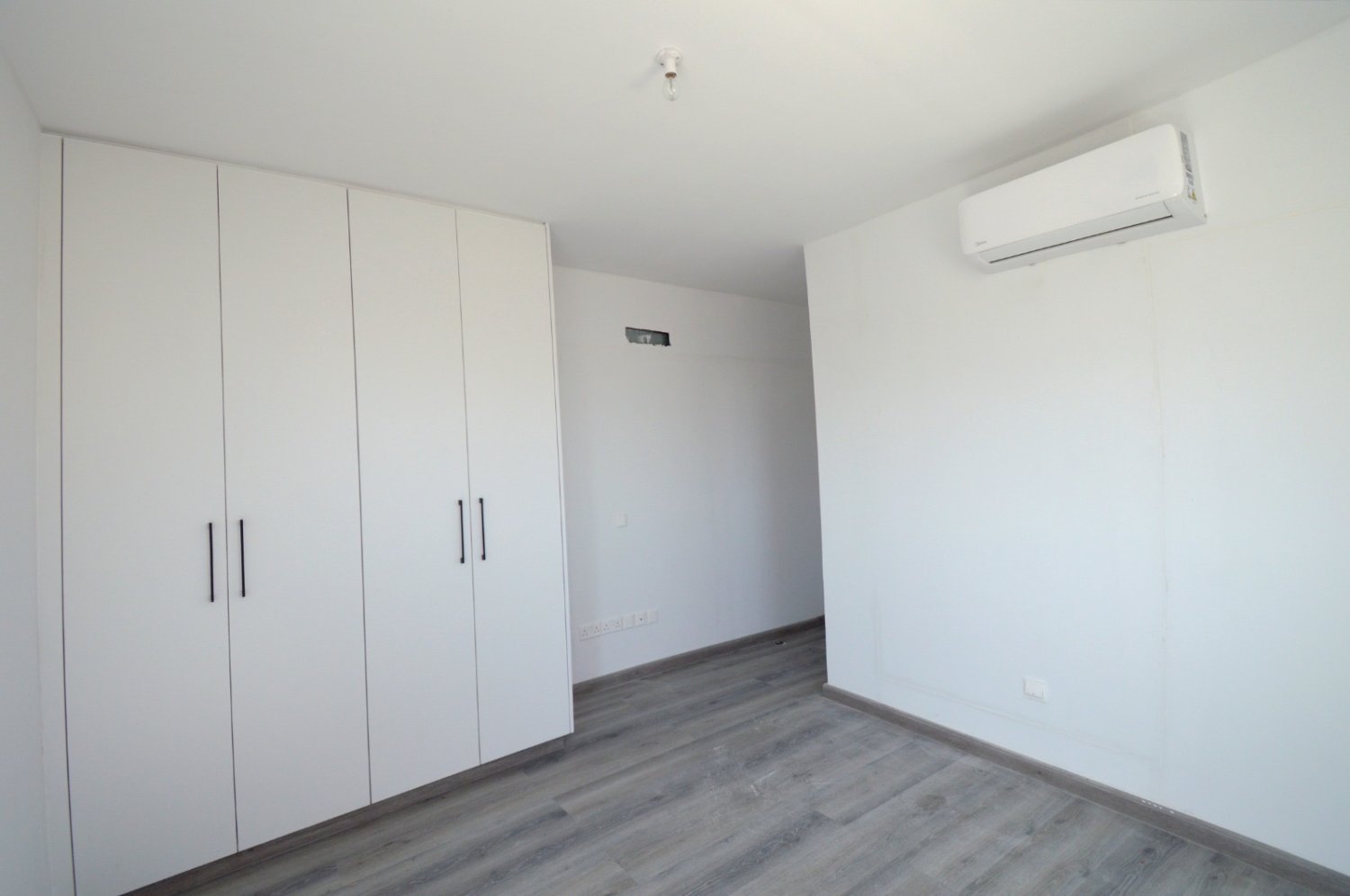 Квартира с 2 спальнями в Ларнака, Кипр № 62682
