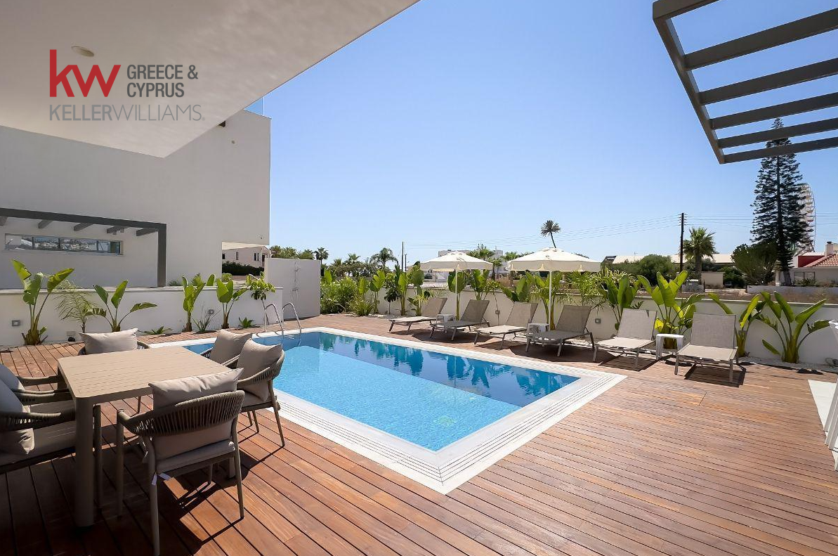 4 bedrooms Villa in Ayia Napa, Ammochostos, Cyprus No. 40472