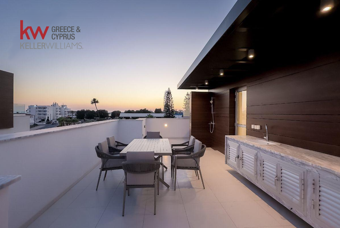4 bedrooms Villa in Ayia Napa, Ammochostos, Cyprus No. 40472