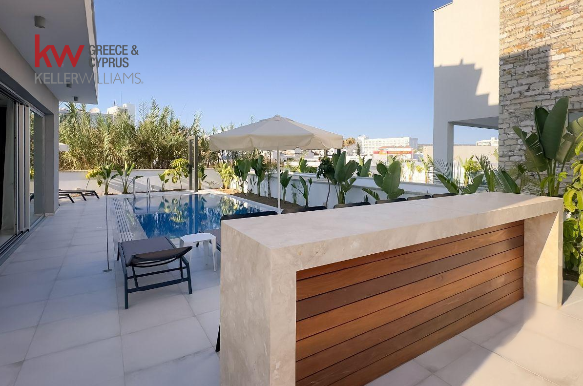 4 bedrooms Villa in Ayia Napa, Ammochostos, Cyprus No. 40472