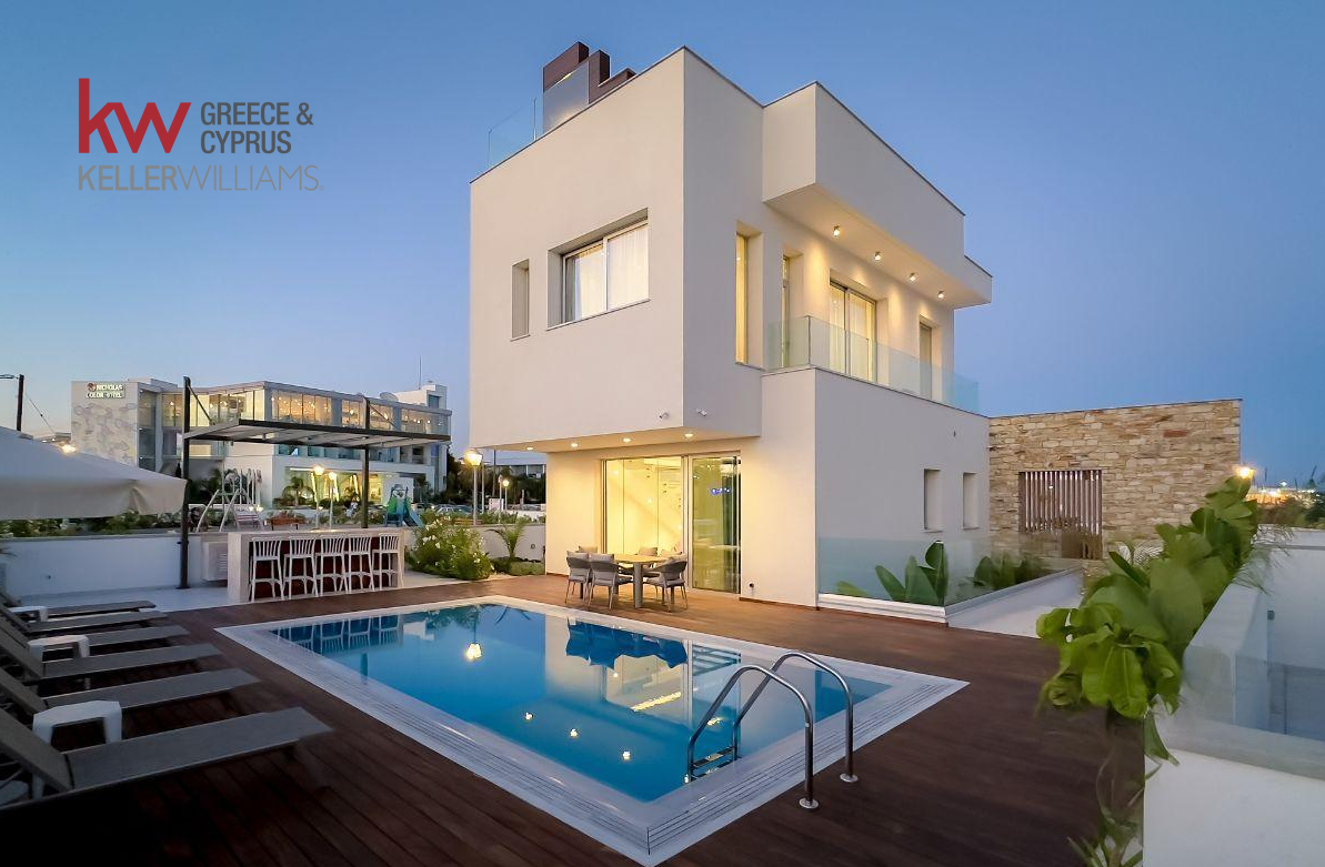 4 bedrooms Villa in Ayia Napa, Ammochostos, Cyprus No. 40472