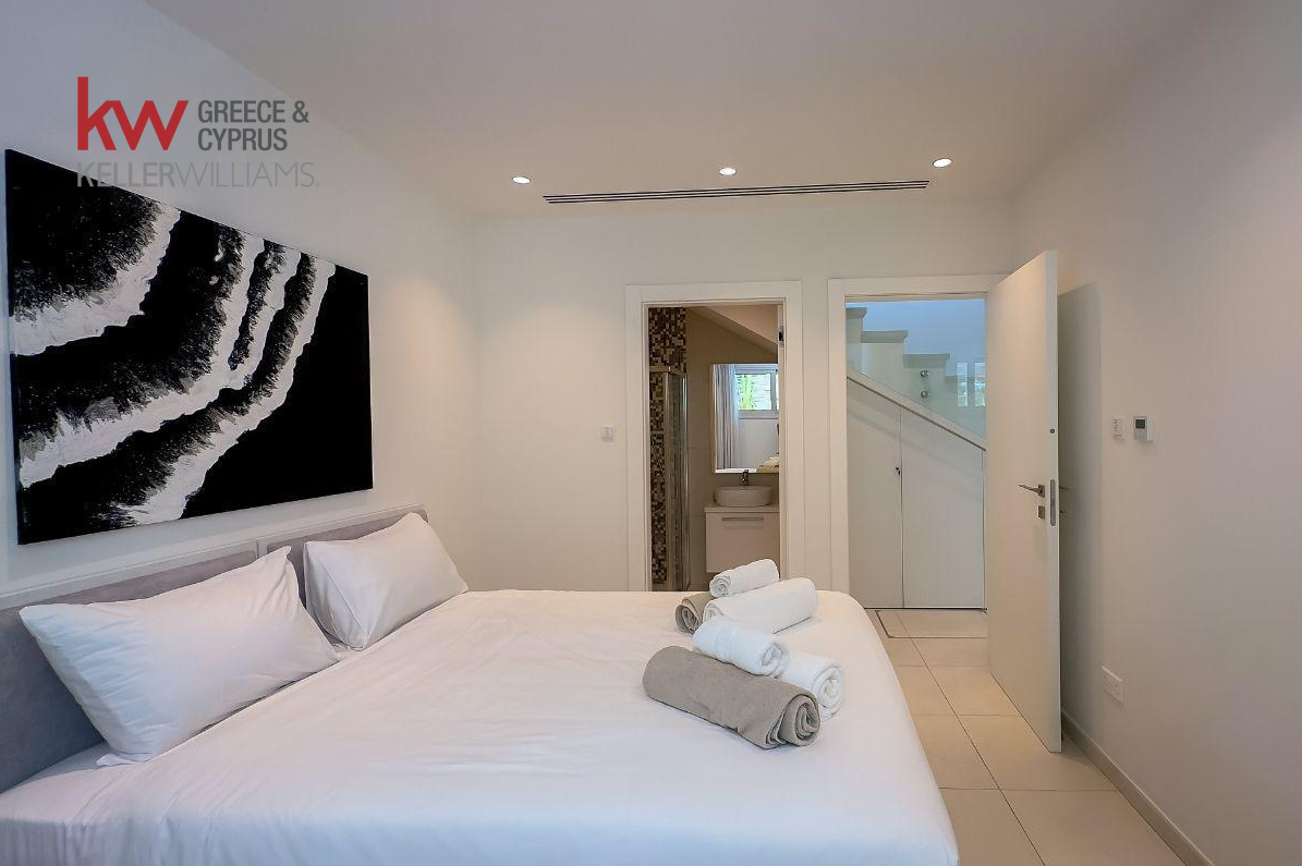 4 bedrooms Villa in Ayia Napa, Ammochostos, Cyprus No. 40472