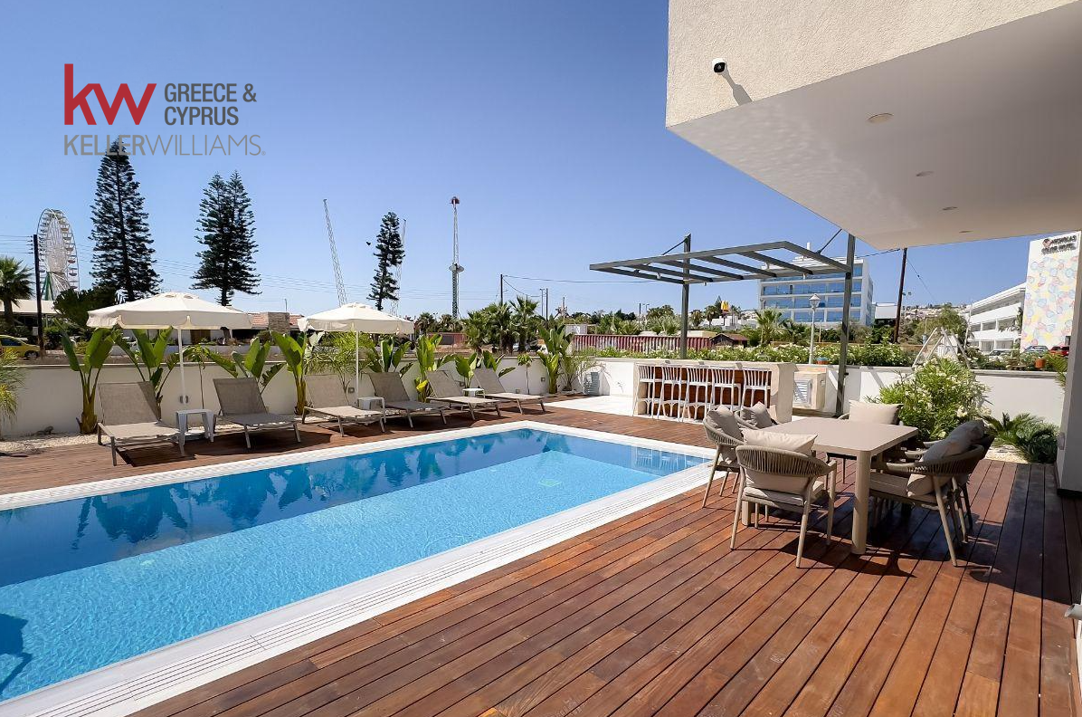 4 bedrooms Villa in Ayia Napa, Ammochostos, Cyprus No. 40472