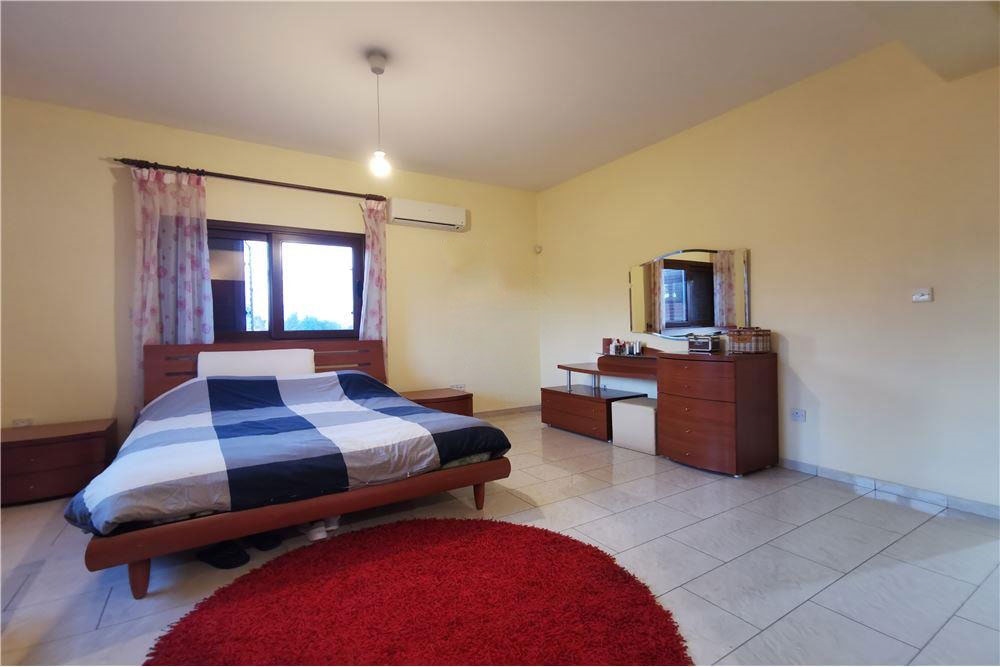 4 bedrooms Villa in Lakatamia, Nicosia, Cyprus No. 40261