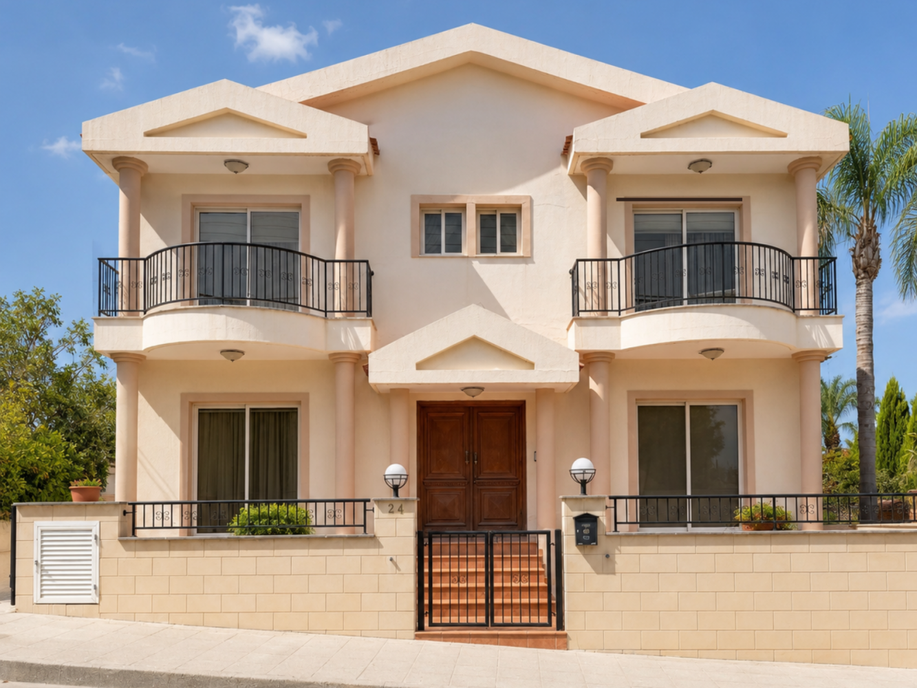 5 bedrooms Villa in Agios Athanasios, Limassol, Cyprus No. 62610