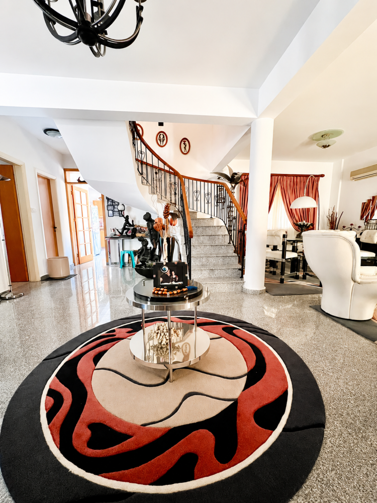 5 bedrooms Villa in Agios Athanasios, Limassol, Cyprus No. 62610