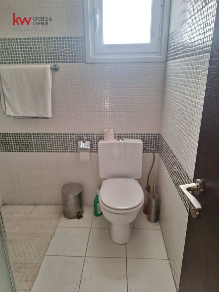 3 bedrooms Apartment in Nicosia, Cyprus No. 39837