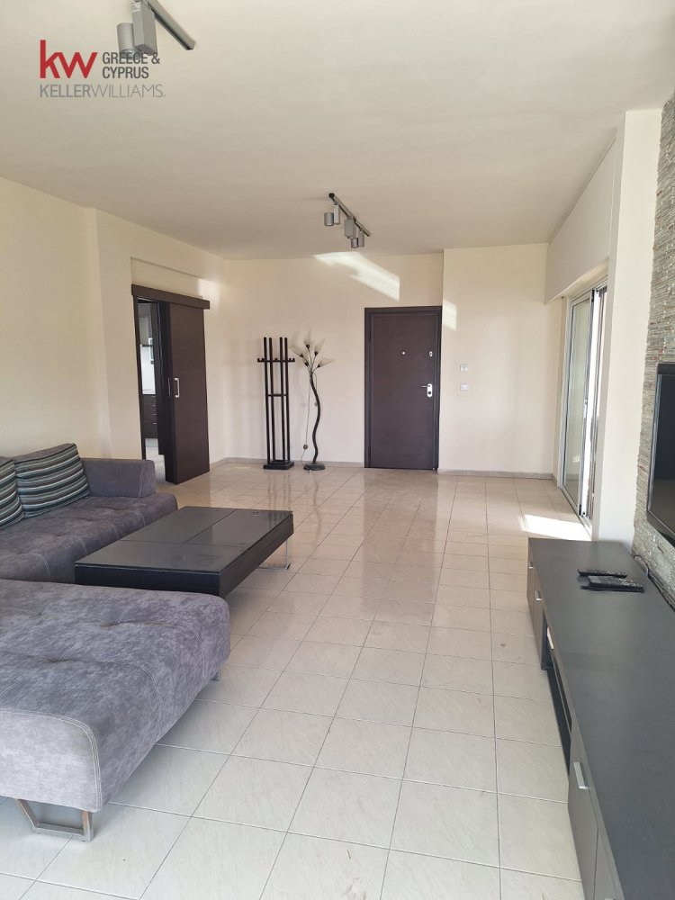 3 bedrooms Apartment in Nicosia, Cyprus No. 39837