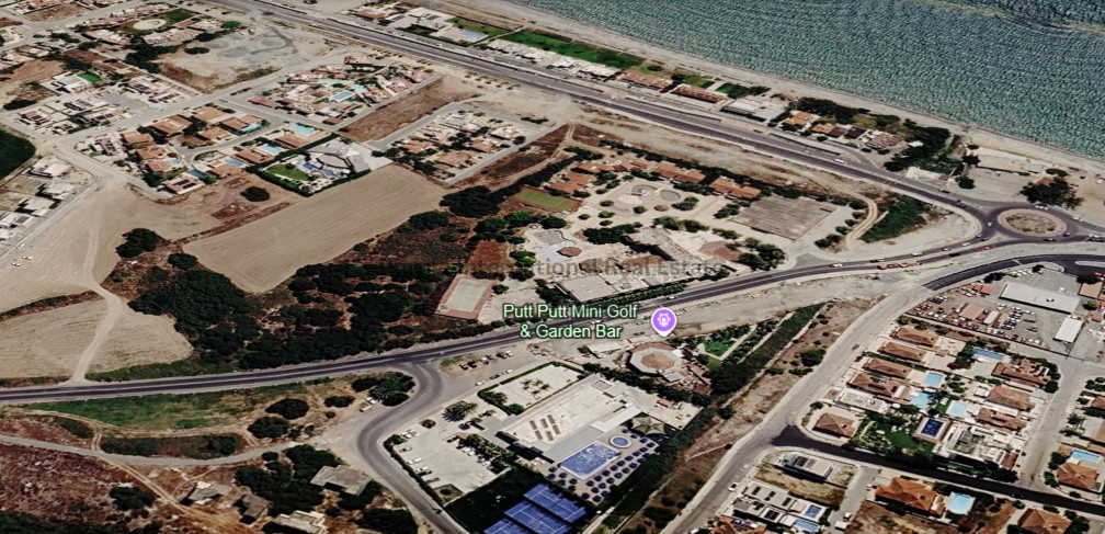 Terreno en Larnaka, Chipre No. 58949