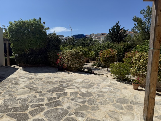 3 bedrooms Bungalow in Chloraka, Paphos, Cyprus No. 61406