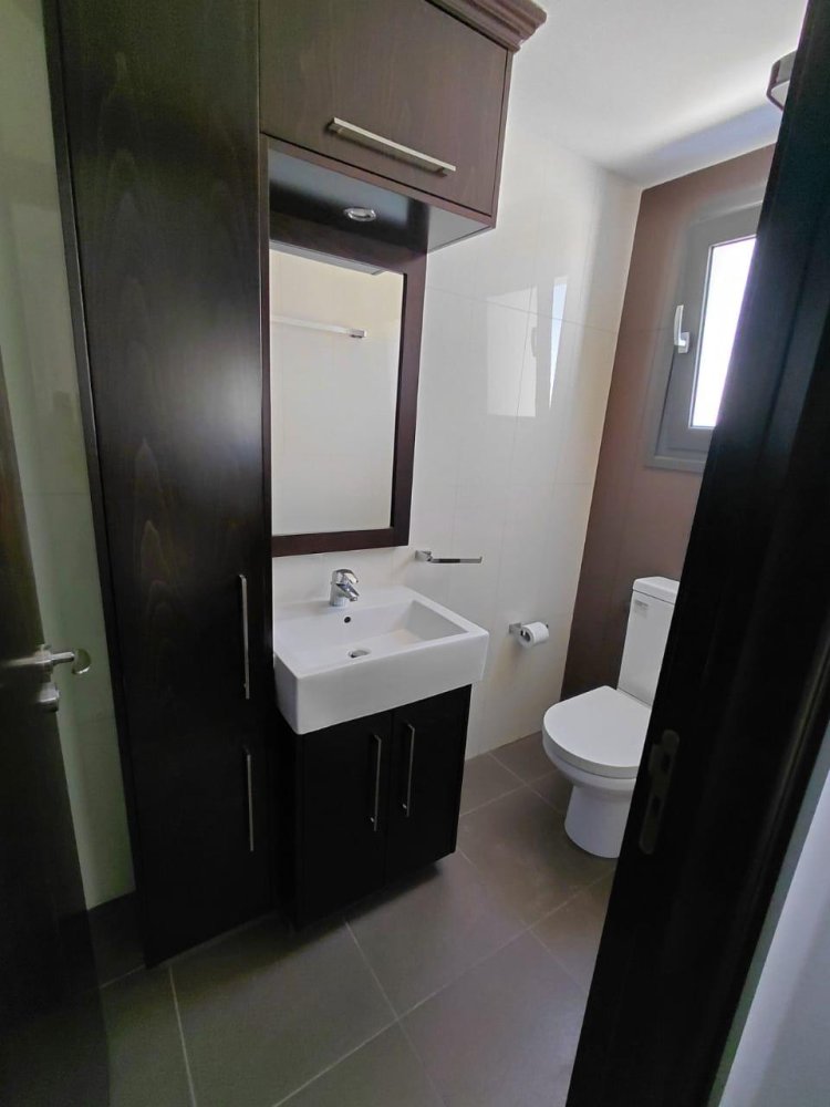 3 bedrooms Apartment in Limassol, Cyprus No. 61027