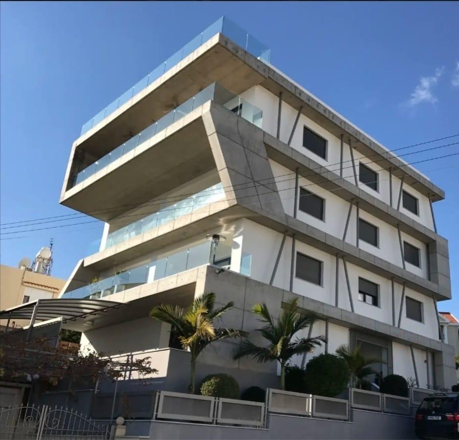 3 bedrooms Apartment in Limassol, Cyprus No. 61027