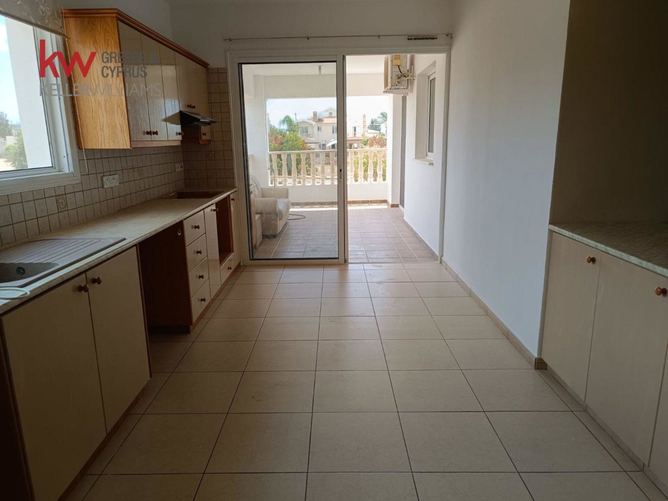 3 bedrooms Apartment in Empa, Paphos, Cyprus No. 62277