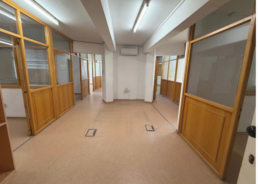 1071m2 Office in Paphos, Cyprus No. 62290