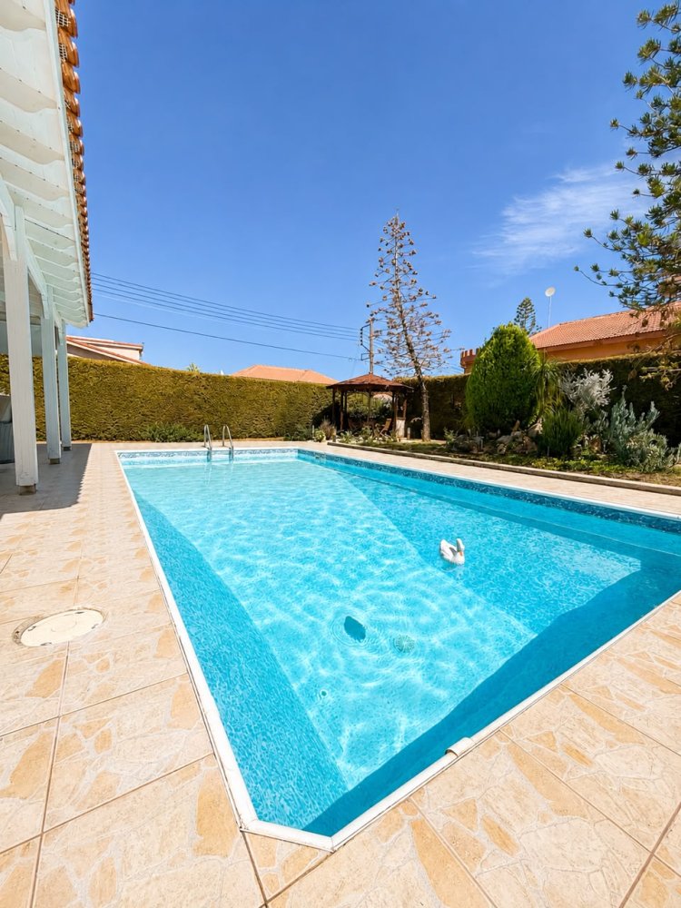4 bedrooms Villa in Germasogeia, Limassol, Cyprus No. 60569