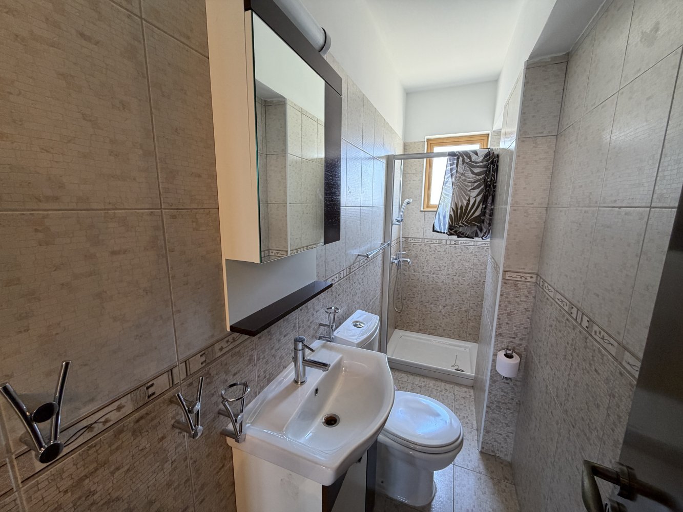 Квартира с 3 спальнями в Дромолаксия, Ларнака, Кипр № 40092