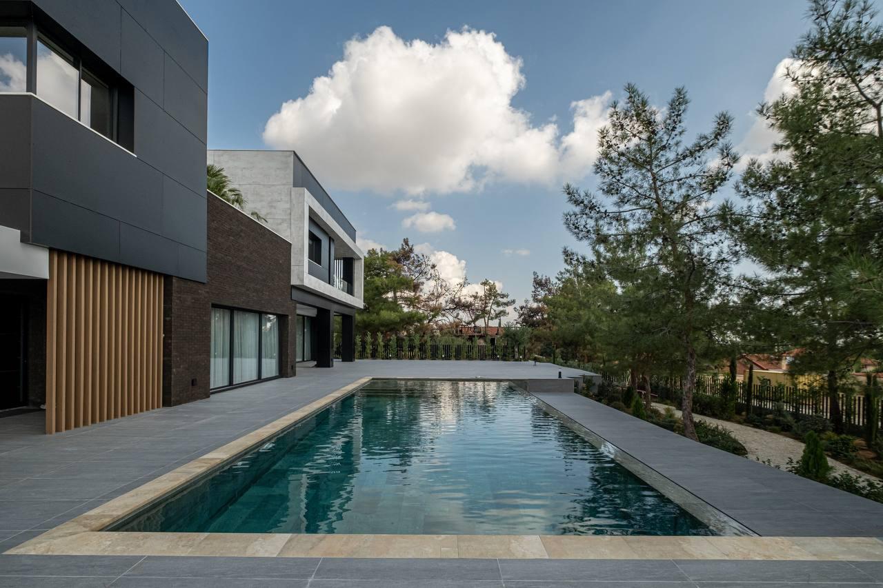 7 bedrooms Villa in Souni–Zanatzia, Limassol, Cyprus No. 61001