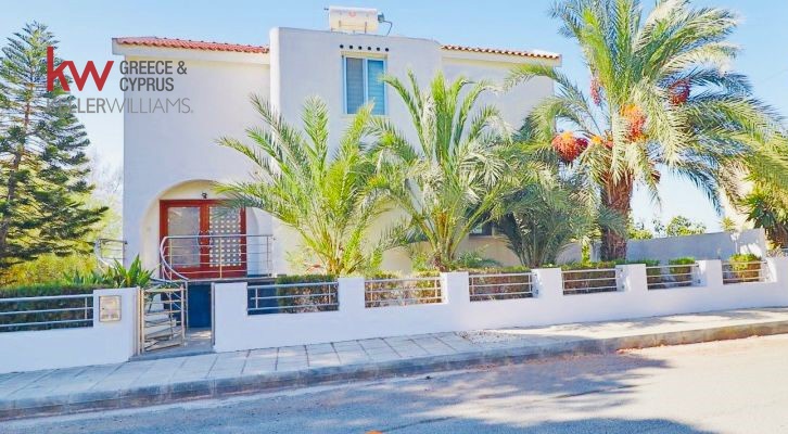 5 bedrooms Villa in Pegeia, Paphos, Cyprus No. 60756