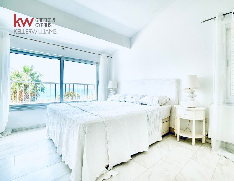 5 bedrooms Villa in Pegeia, Paphos, Cyprus No. 60756