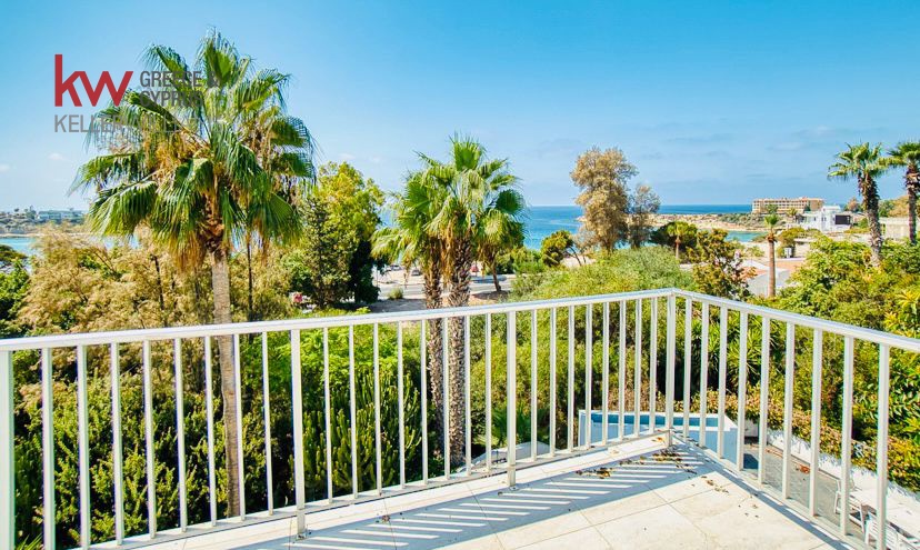 5 bedrooms Villa in Pegeia, Paphos, Cyprus No. 60756