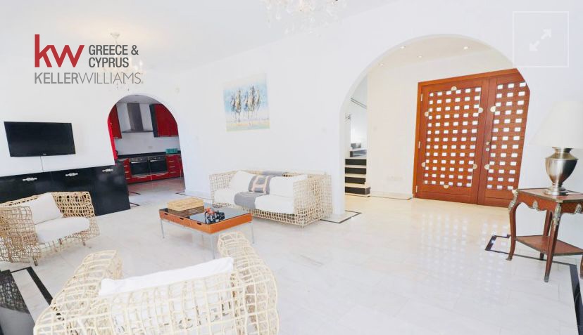 5 bedrooms Villa in Pegeia, Paphos, Cyprus No. 60756