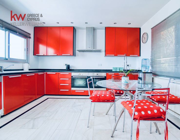 5 bedrooms Villa in Pegeia, Paphos, Cyprus No. 60756