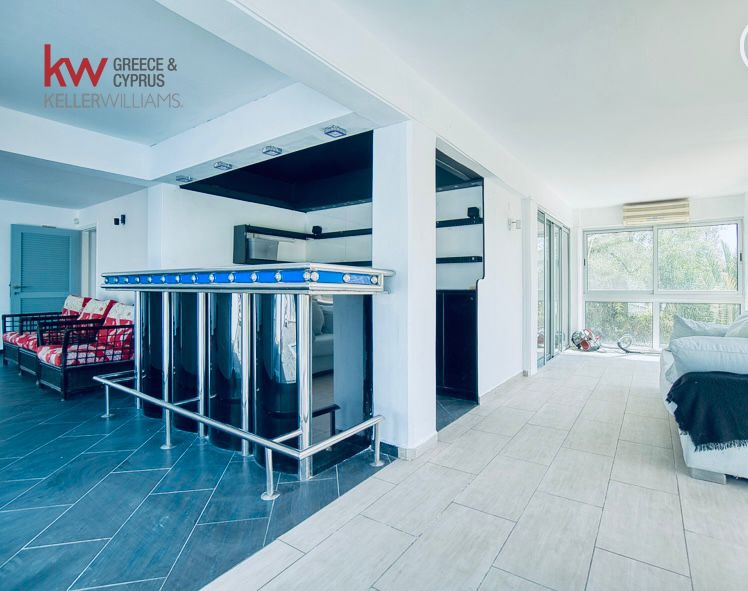 5 bedrooms Villa in Pegeia, Paphos, Cyprus No. 60756