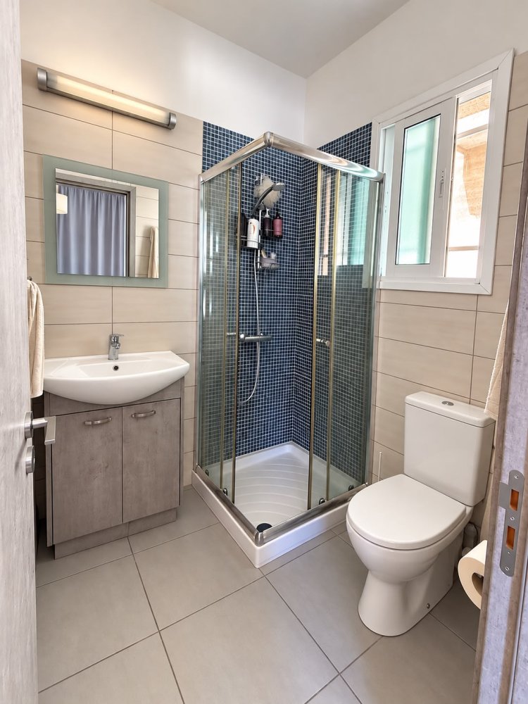 2 bedrooms Apartment in Germasogeia, Limassol, Cyprus No. 62178