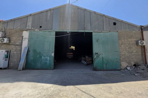 Коммерческая недвижимость 550м2 в Арадипу, Ларнака, Кипр № 61503