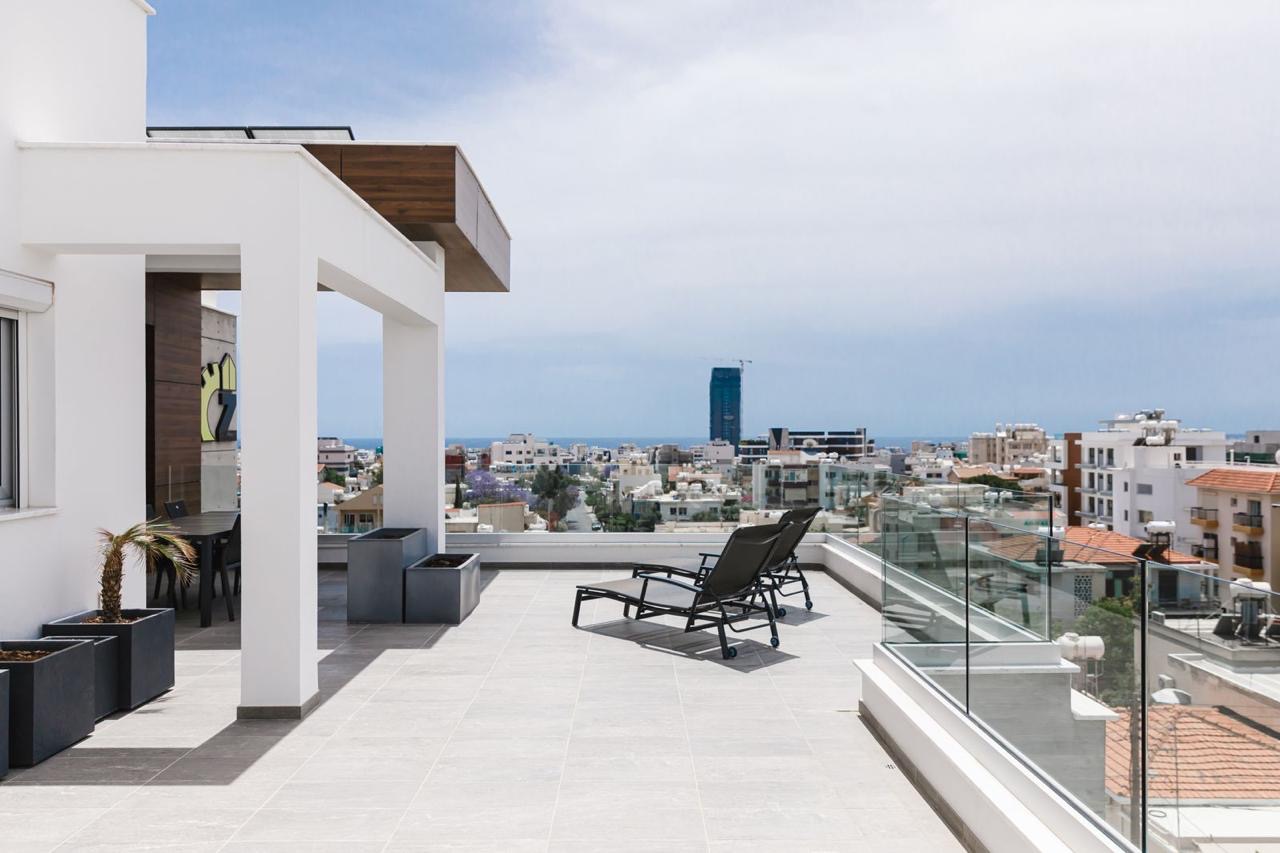3 bedrooms Apartment in Mesa Geitonia, Limassol, Cyprus No. 62375