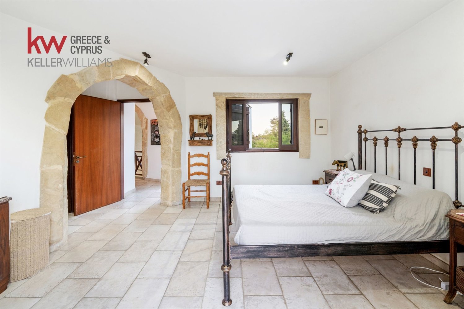 4 dormitorios Villa en Mosfiloti, Larnaka, Chipre No. 39696