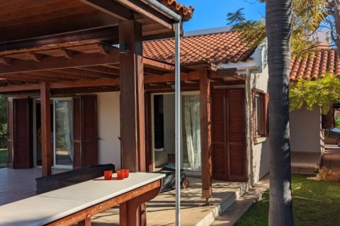 2 bedrooms Bungalow in Pissouri, Limassol, Cyprus No. 61036