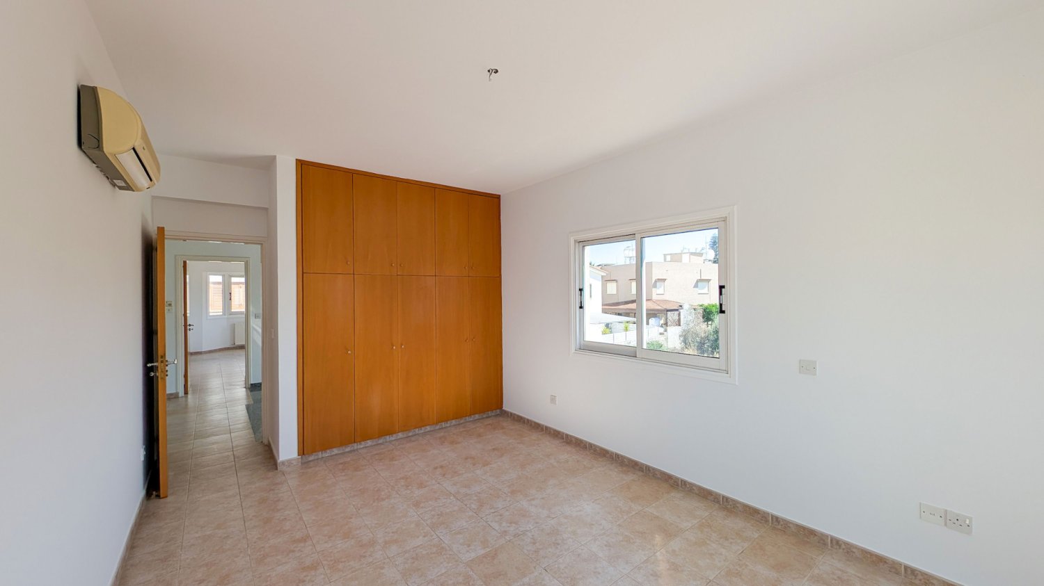 4 dormitorios Adosado en Lakatamia, Nicosia, Chipre No. 65536
