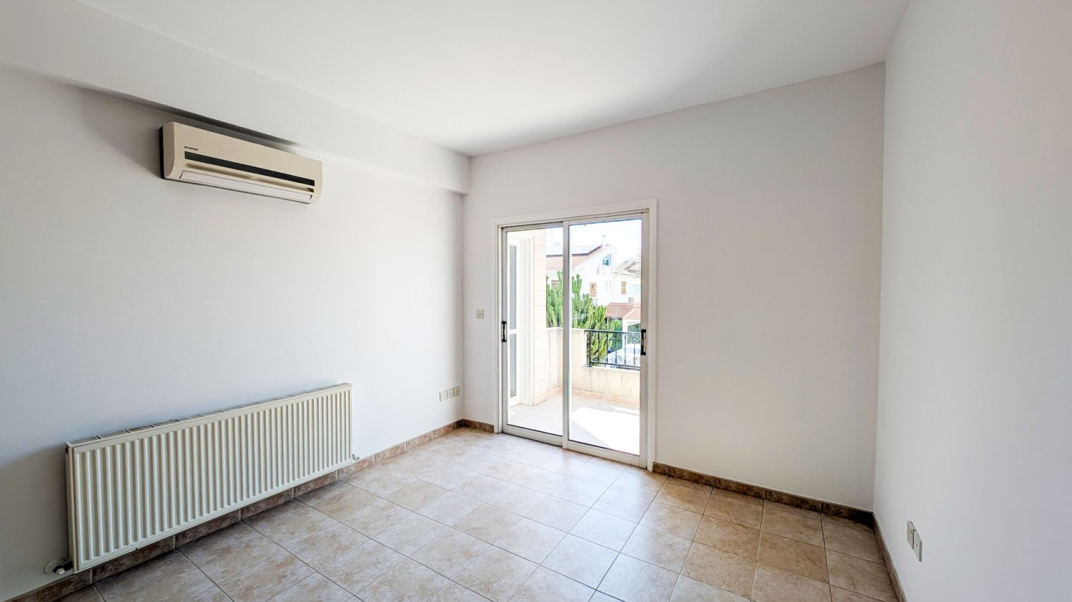4 dormitorios Adosado en Lakatamia, Nicosia, Chipre No. 65536