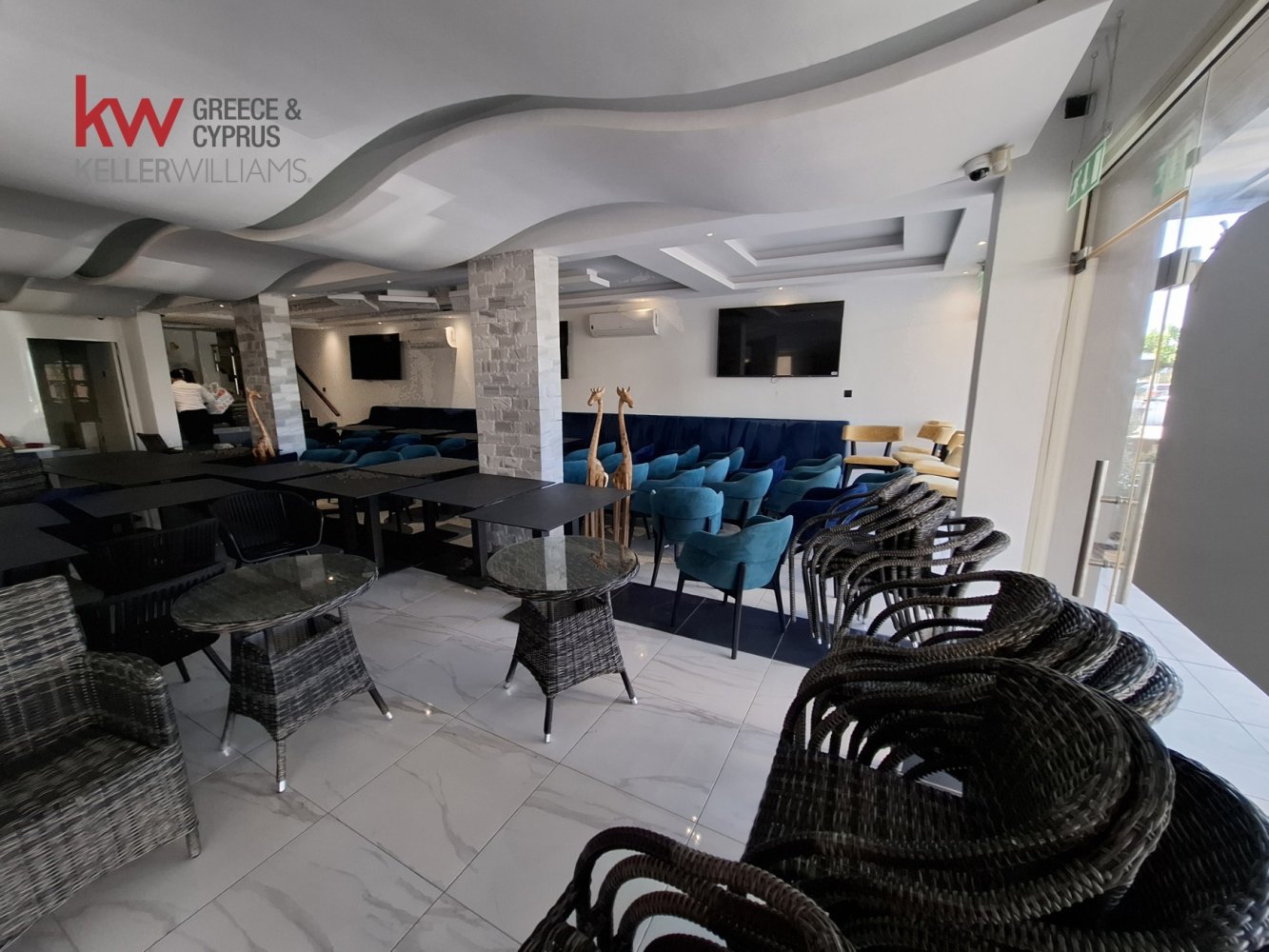 370m2 Commercial property in Paphos, Cyprus No. 61231