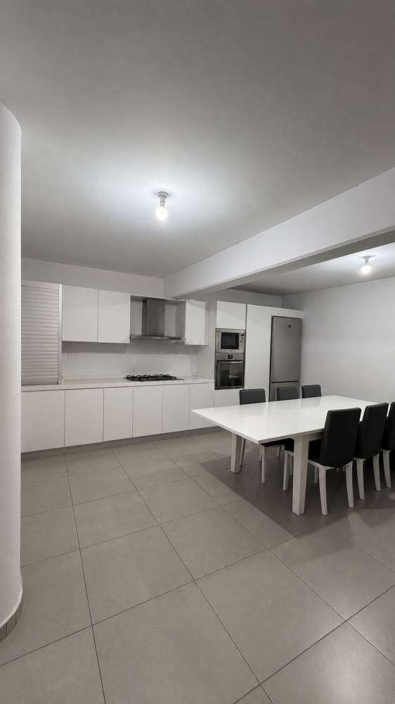 5 bedrooms Townhouse in Agios Athanasios, Limassol, Cyprus No. 61622