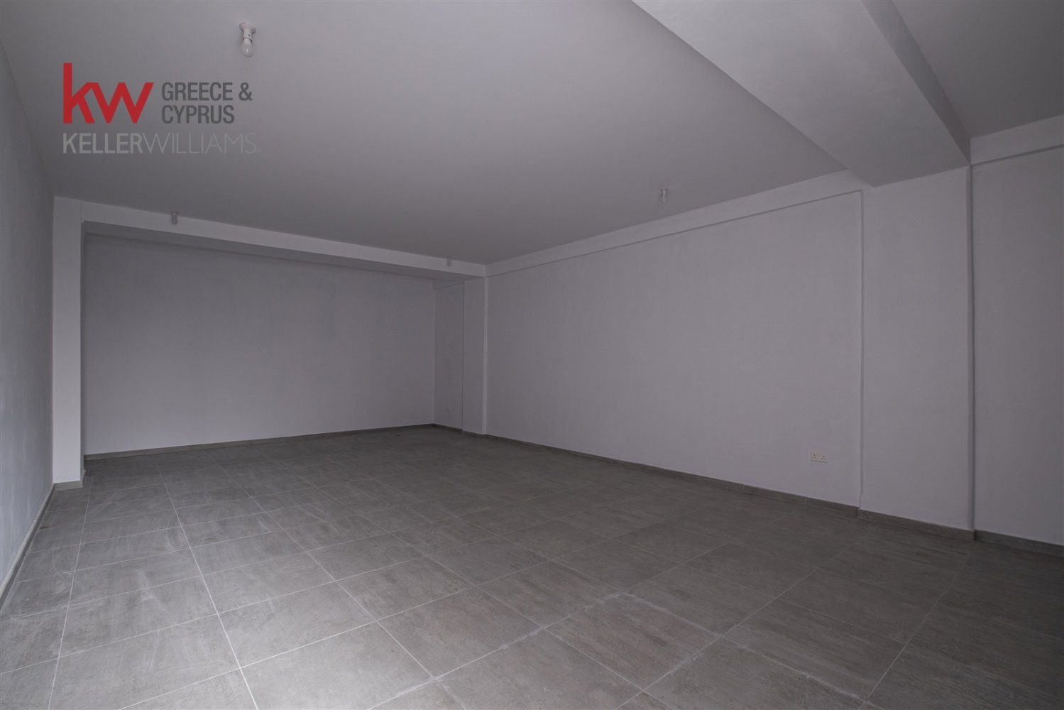 85m2 Shop in Strovolos, Nicosia, Cyprus No. 60303