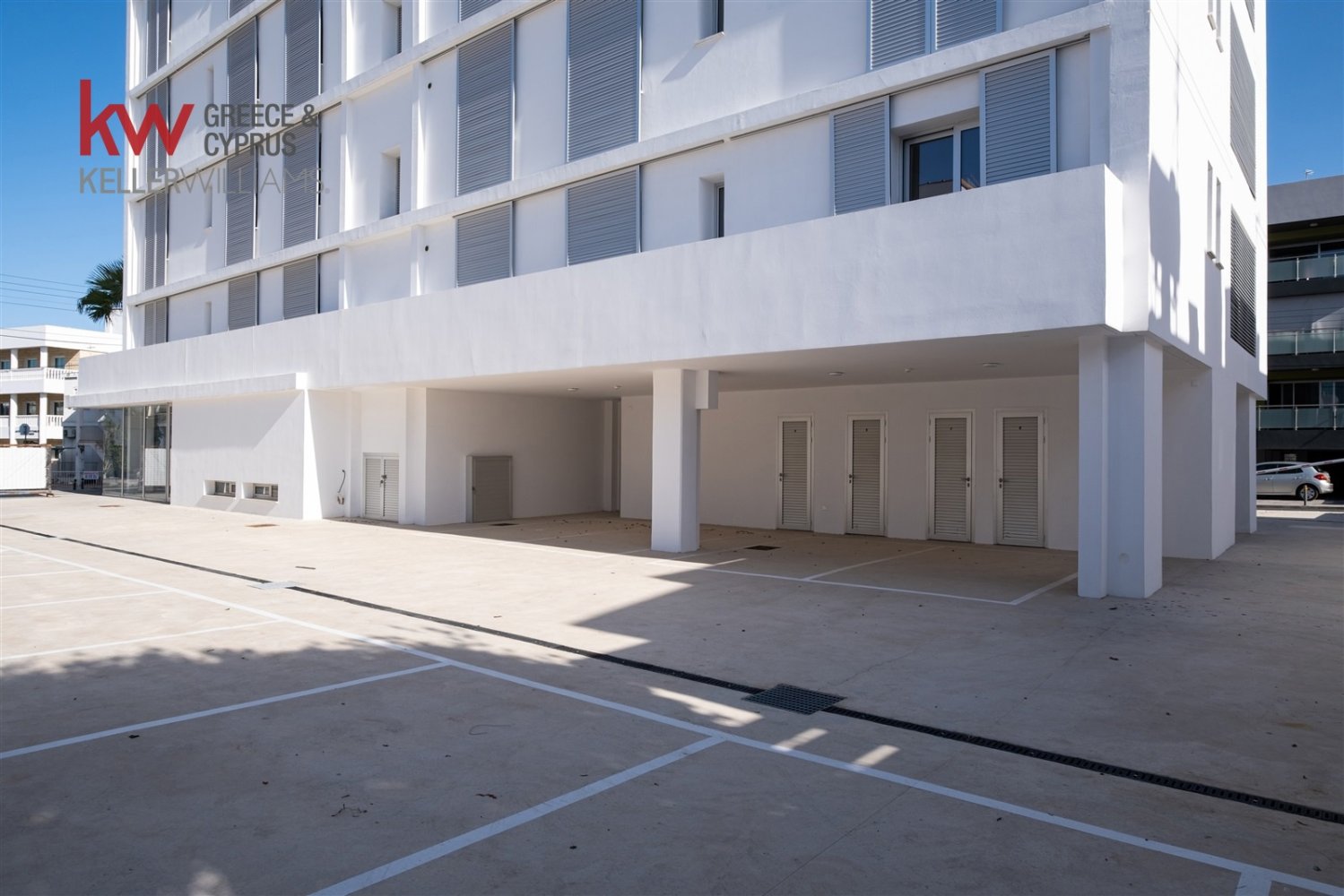 85m2 Shop in Strovolos, Nicosia, Cyprus No. 60303
