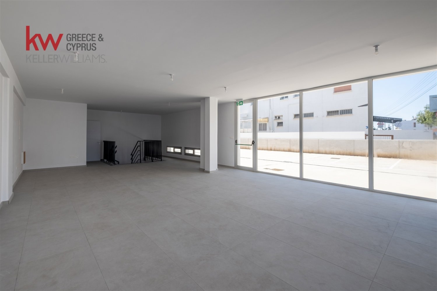 85m2 Shop in Strovolos, Nicosia, Cyprus No. 60303