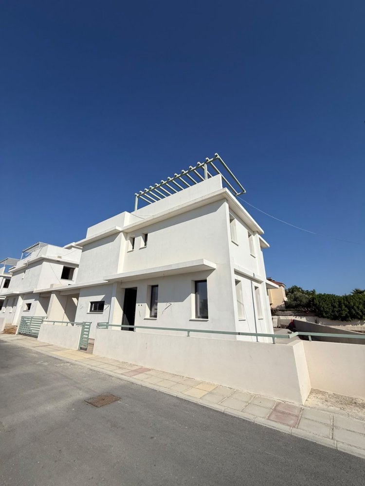 3 bedrooms Villa in Pervolia, Larnaka, Cyprus No. 61502