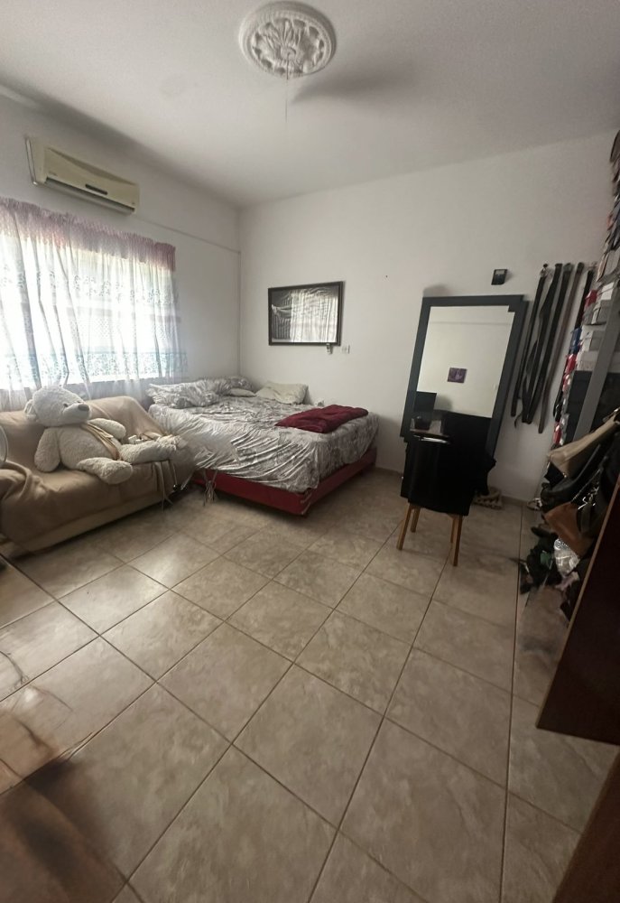 335m2 Terreno en Larnaca, Larnaka, Chipre No. 61377