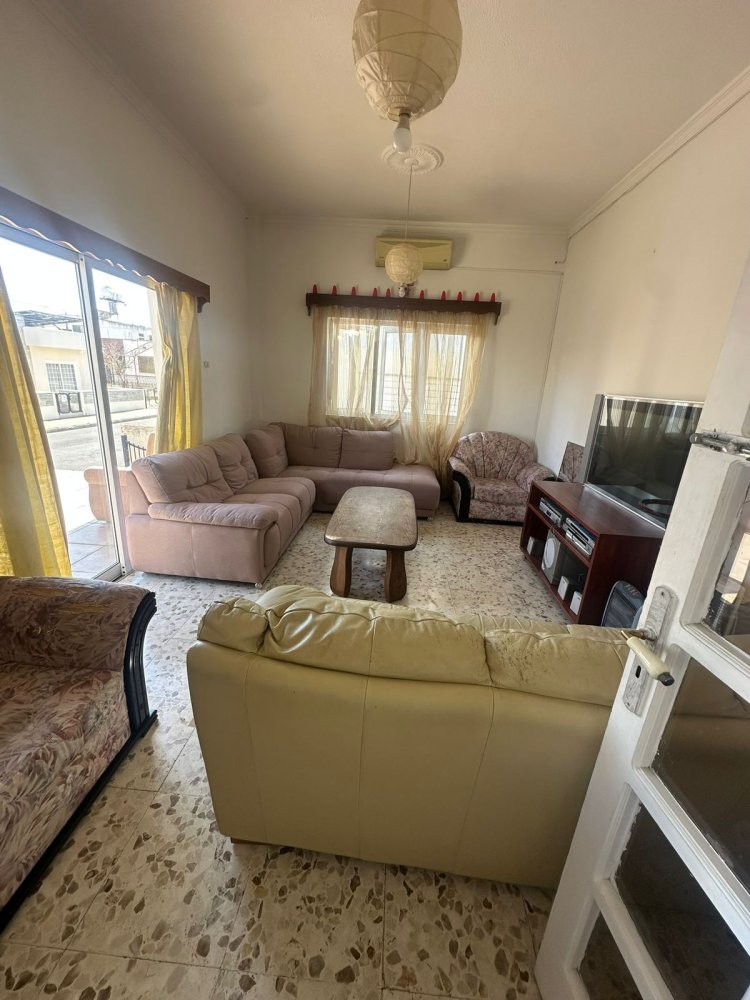 335m2 Terreno en Larnaca, Larnaka, Chipre No. 61377