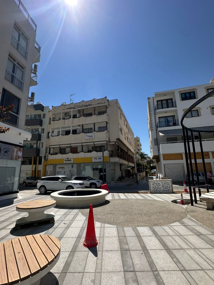 2 bedrooms Apartment in Larnaca, Larnaka, Cyprus No. 62563