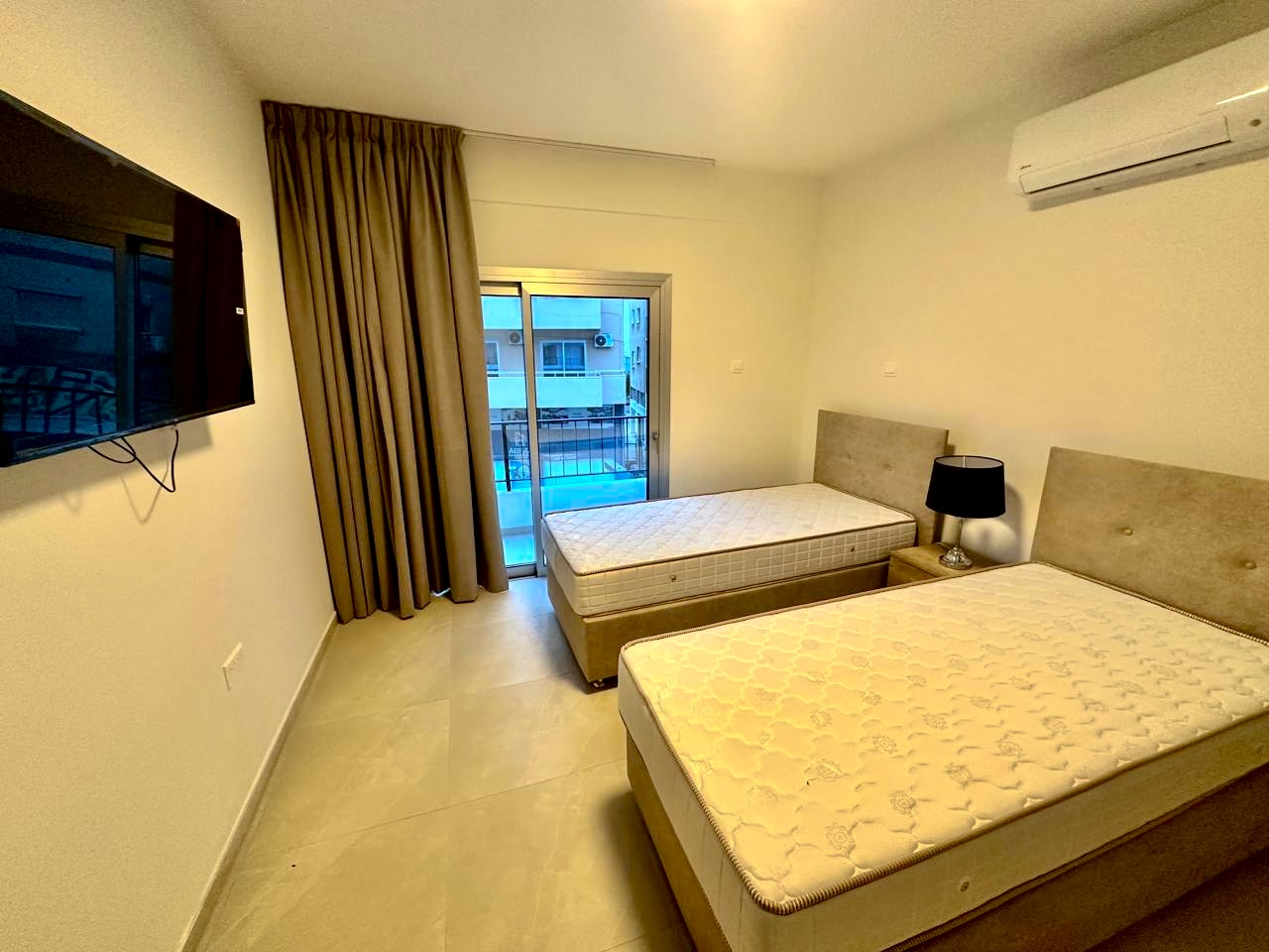 2 bedrooms Apartment in Larnaca, Larnaka, Cyprus No. 61429