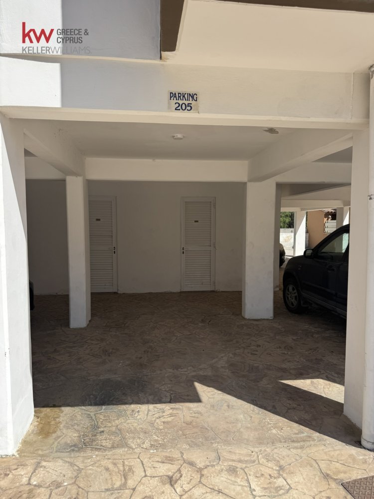 Квартира с 2 спальнями в Ларнака, Кипр № 40146