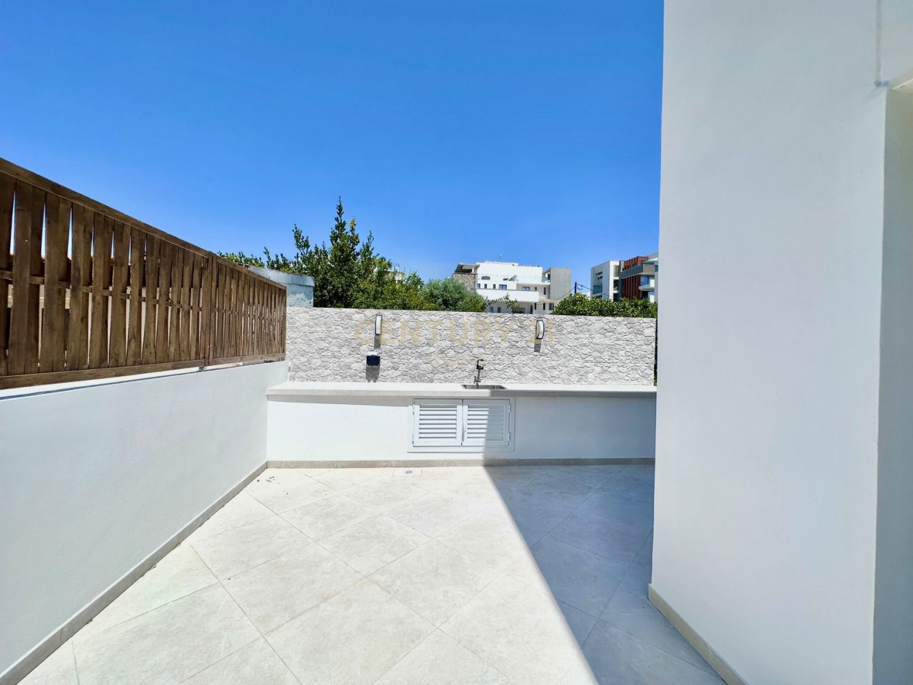 210m2 Oficina en Germasogeia, Limassol, Chipre No. 58889
