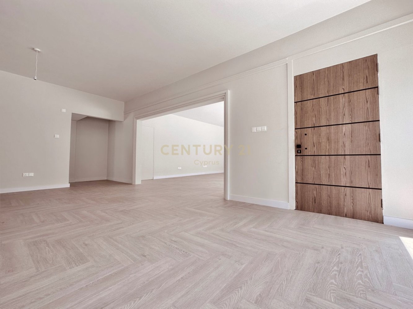 210m2 Oficina en Germasogeia, Limassol, Chipre No. 58889